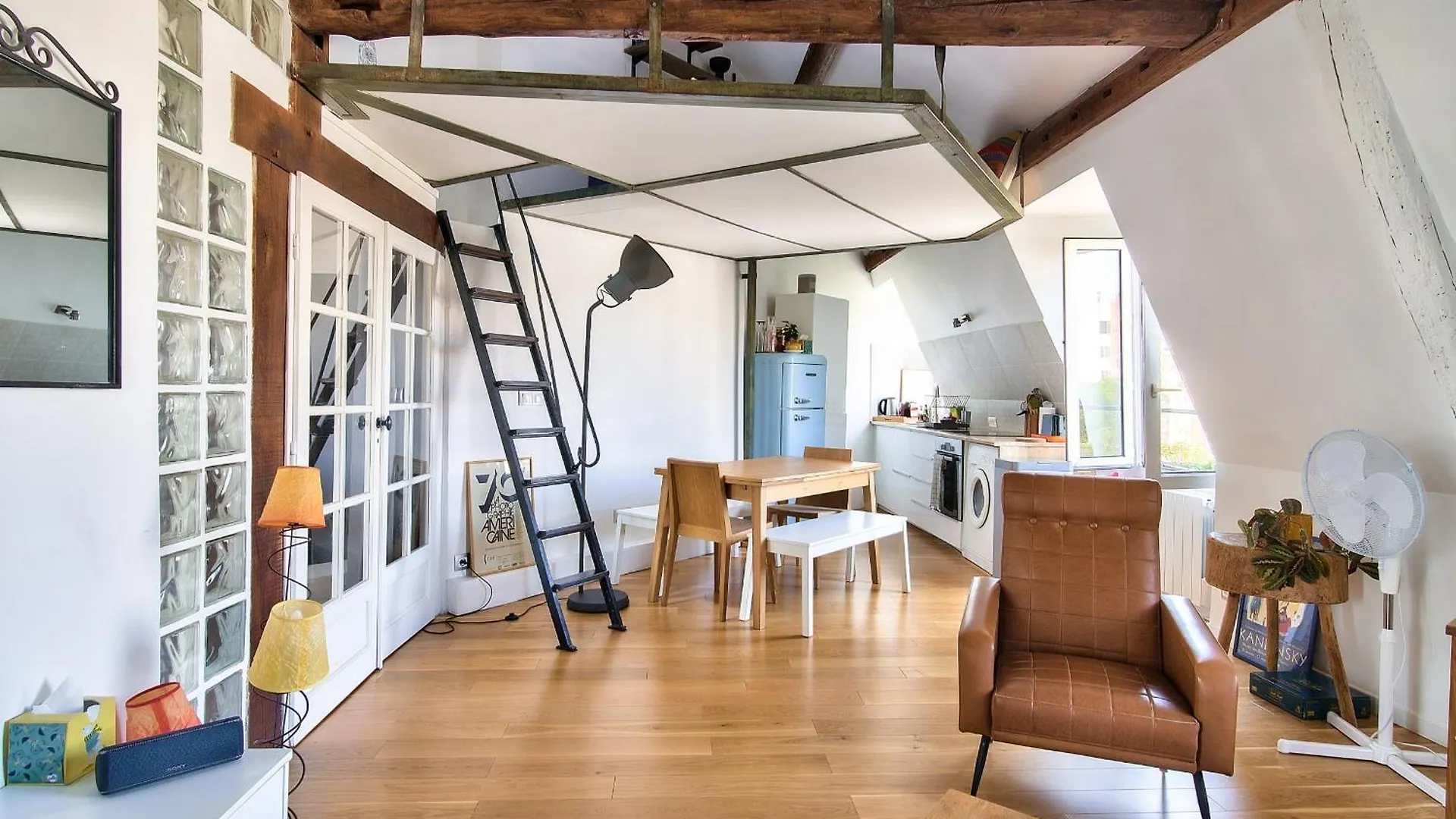 Guestready - Bright And Chic Stay In The 20Th Arr. Paris Apartment